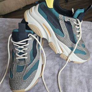 Steve Madden Teal and Gray Patterned Sneakers